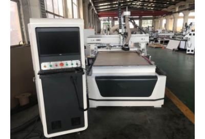 CNC staklės su 7.5kW vakuuminiu siurbliu