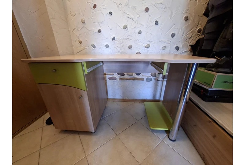 Gautas rašomasis stalas nemokamai