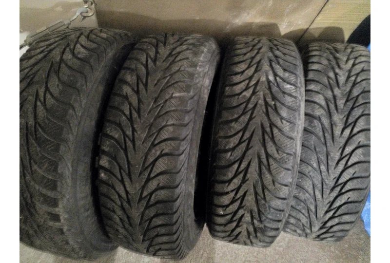 Išskirtinės Toyota ratlankiai su kalpokais