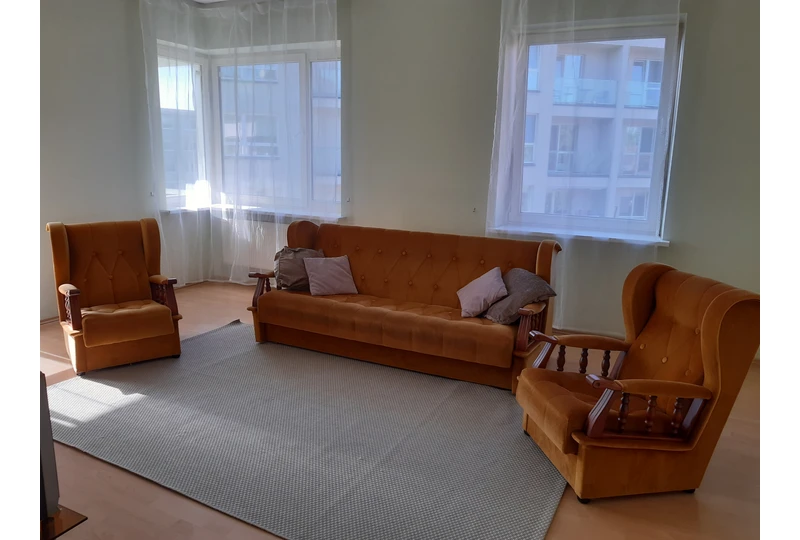 107 m² butas su terasa šalia miesto centro ir parduotuvių