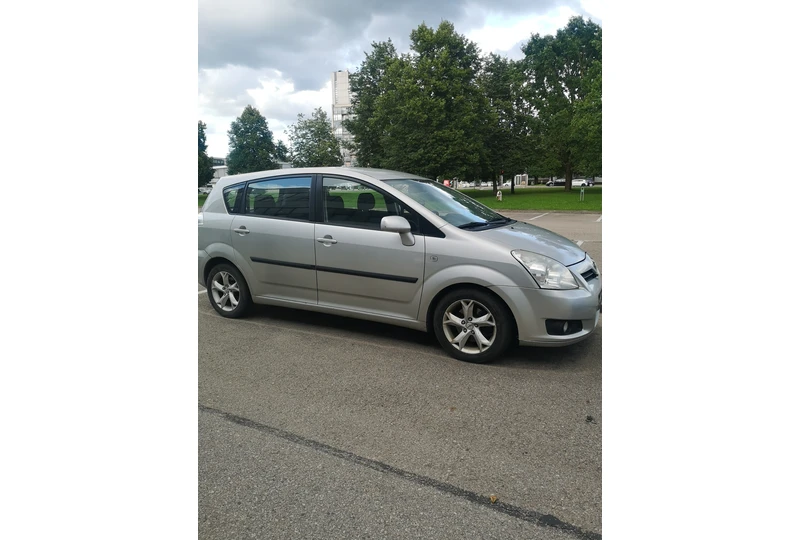 Skubiai parduodu auto su defektu||Automobilis variklio defektu - pigu||Savas auto, remontui arba detal?ms||Parduodu auto traukia tik variklio gedimas