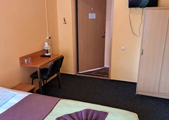 Pigus nakvyn? Vilniuje: nuo 56€||Jeruzal?s viešbutis: taupiai miesto širdyje||S?skaita-fakt?ra, kainos be paslapties||3-2-1 vietos kambariai: Vilniuje nuo 56€||Ramyb? už 56€: Jeruzal?s b?stas Vilniuje||Vilniaus nakvyn?: sutaupyk su Jeruzale