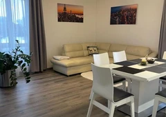 Jaukus 3 kamb. butas prie Vingio parko||Erdvus b?stas su požemine aikštele||Šeimai tinkamas butas Savanori? prospekte||3 kamb. butas su garažu Vilniaus centre||Patogi nuoma šalia Vingio kino teatro
