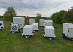 Įvairių dydžių kietašonės priekabos – nuo 750 kg iki 3,5 t
