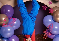 Linksmi animatoriai jūsų šventei visoje Lietuvoje||Individualios programos gimtadieniams ir šventėms||Patyrę vedėjai LT EN PL RU kalbomis||Kūdikių krikštynų ir šeimos švenčių organizavimas||Įmonių renginiai ir vaikų užimtumas šventėse