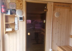 Pirtys su priespičiais kemperyje Vilniuje-Varėnoje||Pirtys dezinfekuotos, viskas reikalinga pateikta||Pirtys kamperyje – atsineškite į bet kurią vietą||Pirtys 8-10 žmonių, garo patranka, muzika||Pirtys nuomai su pristatymu į jūsų vietą