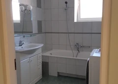 Idomus 4 kamb. butas ramioje vietoje prie upės||Gražus 107 m² butas su dideliais langais ir nauja įranga||Naujas 4 kamb. butas šalia miesto centro ir parduotuvių||Erdus butas su terasa ir visa patogumų šeimai