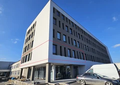 Komercin?s patalpos Mažeikiuose, 100m² iki 10€||Erdv?s biurai su poilsio zona - tik 10€||Patalpos verslui Mažeikiuose, 100m²||Švies?s biurai su parkavimu už 10€/m²||Geriausia vieta verslui Mažeikiuose - skambinkit