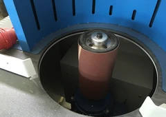 DTL-20A pneumatinis šlifuoklis 300mm – universalus sprendimas||0,75kW elektrinis keltuvas ir dažnio reguliavimas – 2050€||200mm aukš?io šlifavimo galva – didelis našumas||Svoris 140kg – stabili ir patvari DTL-20A konstrukcija||Modifikuota galva 25/30mm velenui – efektyvus darbas||2050€ + PVM – patikima ?ranga su elektriniu pak?limu