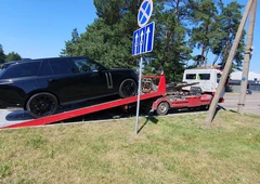 Patikimas tralas Vilniuje – mikroautobusams, džipams, bobcatams