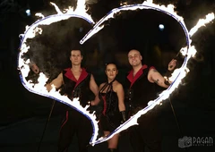 Energija pulsuojantys fejerverkai su choreografija ir muzika